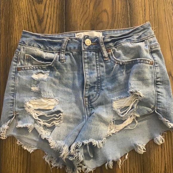 jean shorts - Picture 1 of 2
